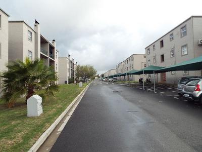Apartment / Flat For Rent in Vredekloof, Brackenfell