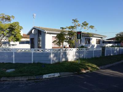 House For Rent in Peerless Park, Kraaifontein