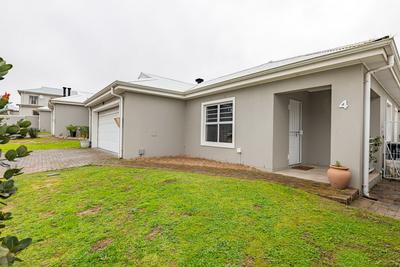 House For Sale in Brackenfell South, Cape Town