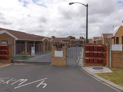 Apartment / Flat For Sale in Oakglen, Bellville