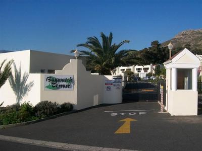 Complex For Sale in Gordons Bay, Gordons Bay