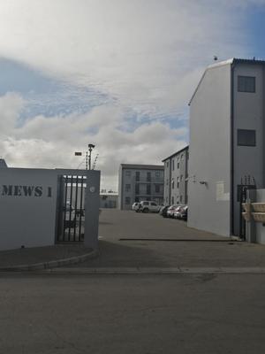 Apartment / Flat For Sale in Doornkloof, Moorreesburg
